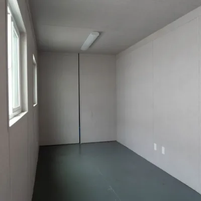 Houten Frame, R13 Isolatie, Met Vinyl Beklede Multiplex Afwerking (45' High Cube)